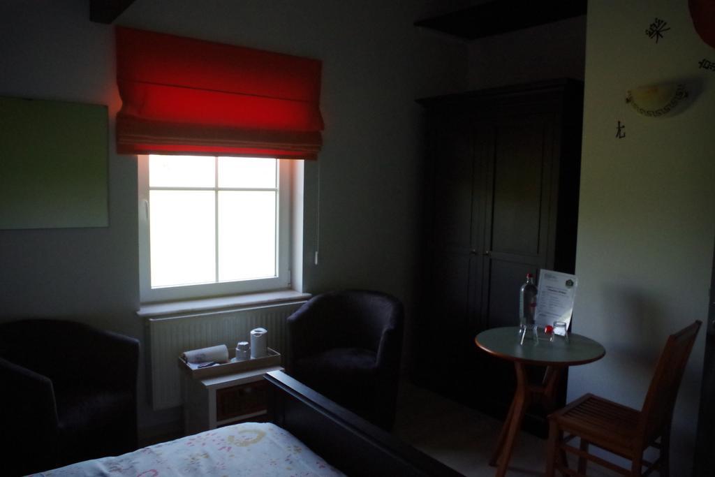B&B La Bonne Esperance Libin Phòng bức ảnh